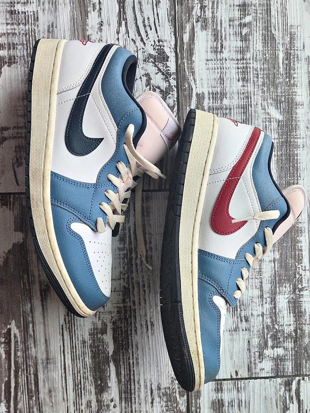 Nike Air Jordan 1 Mid Sneakers Blue & White US 9